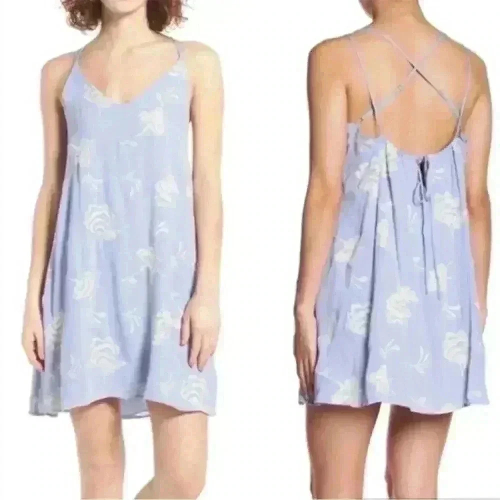 Lush embroidered dress